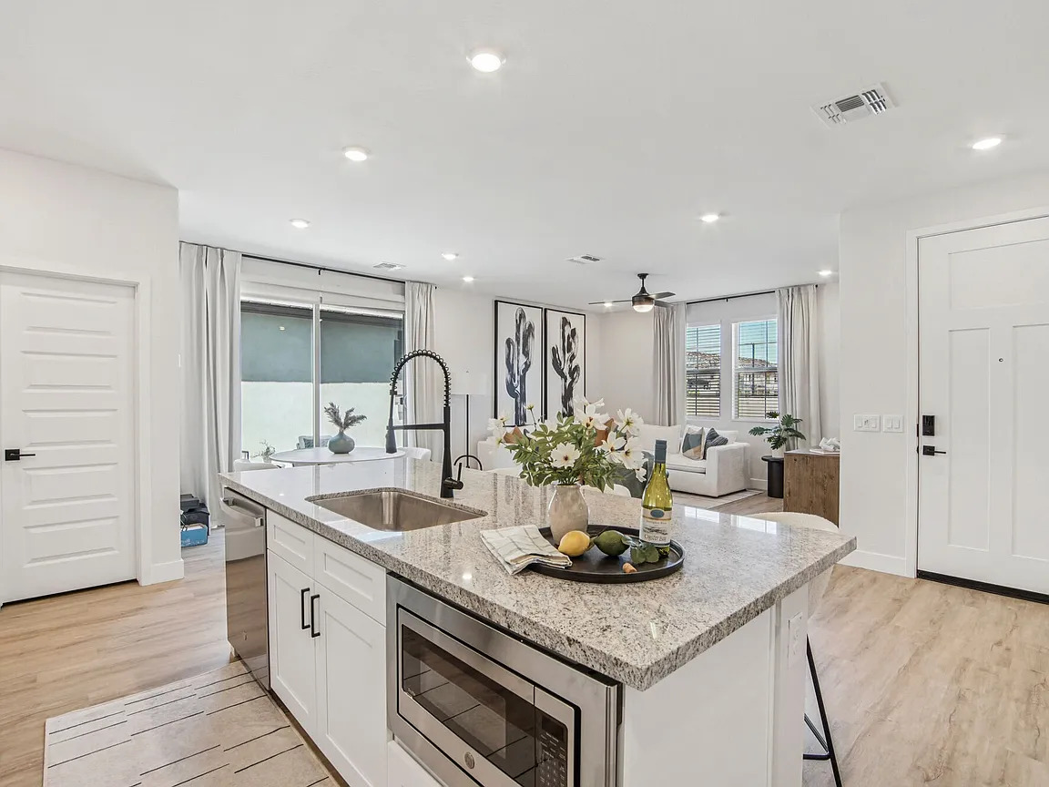 177d5781774a76b2b41fefbf47c8ca34-cc_ft_1152